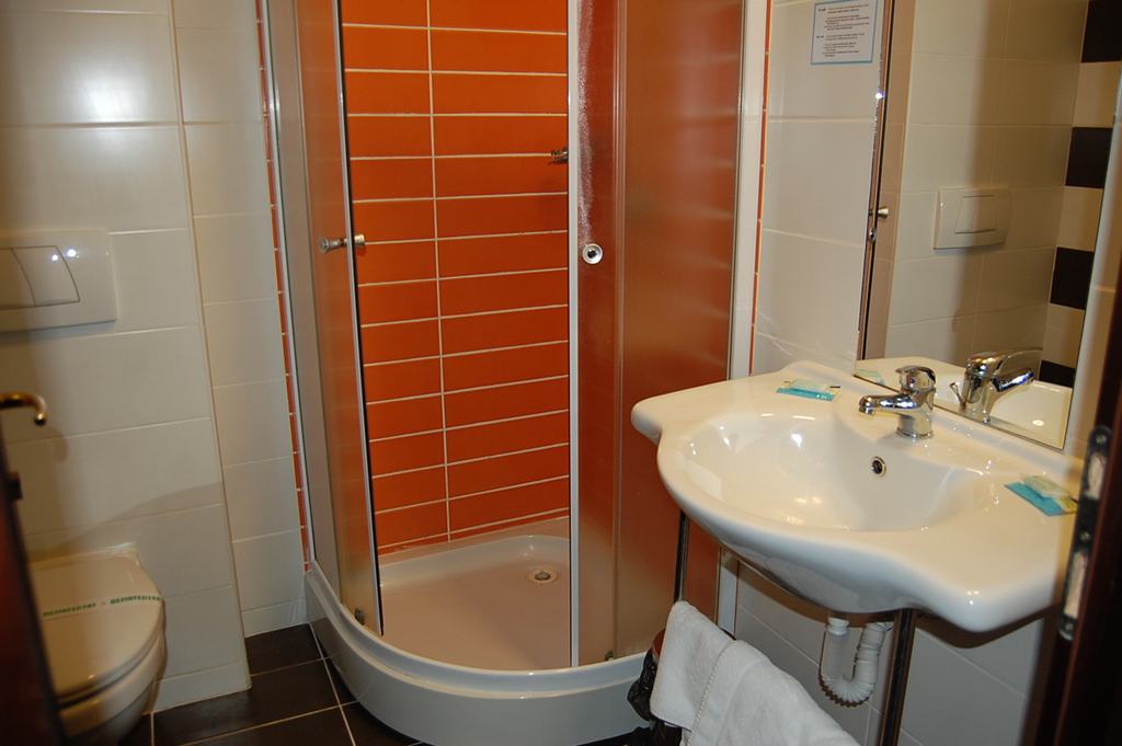 Cazare in Oradea - HOTEL AQUA - Oradea-baile1mai