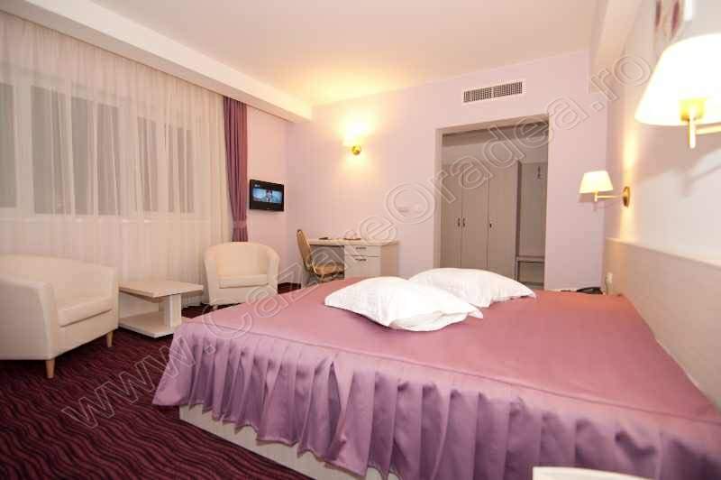 Cazare in Oradea - HOTEL NEVIS - Oradea