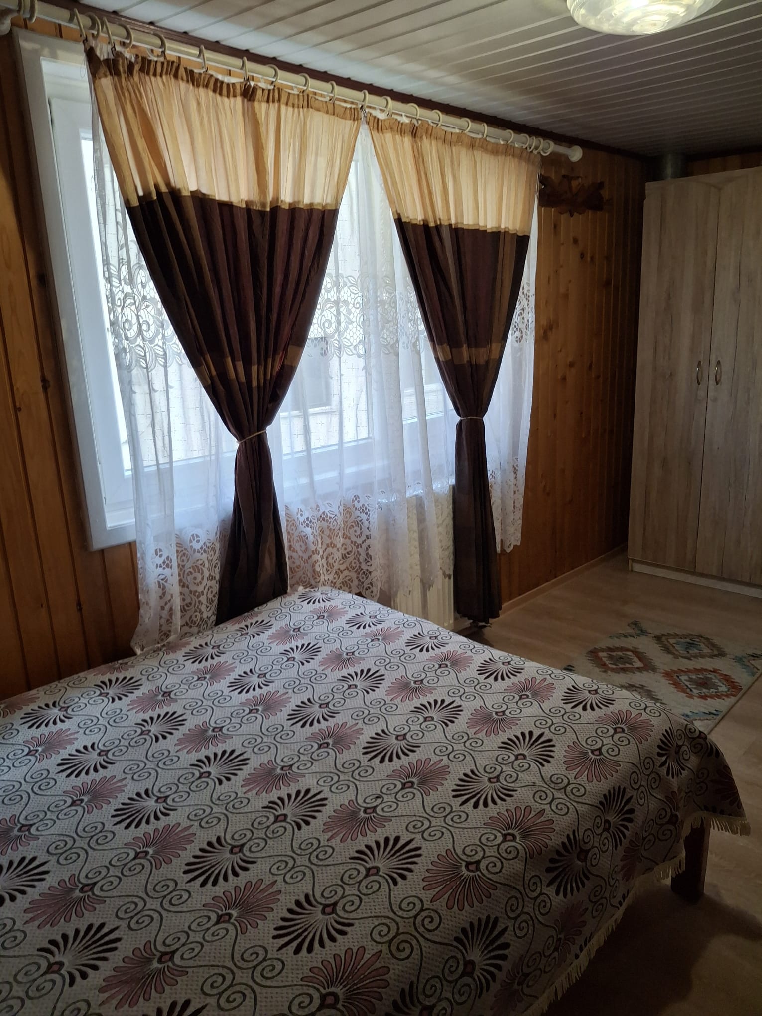 Cazare in Oradea - PENSIUNE CASA MOV - Oradea Cazare in Oradea - PENSIUNE CASA MOV - Oradea