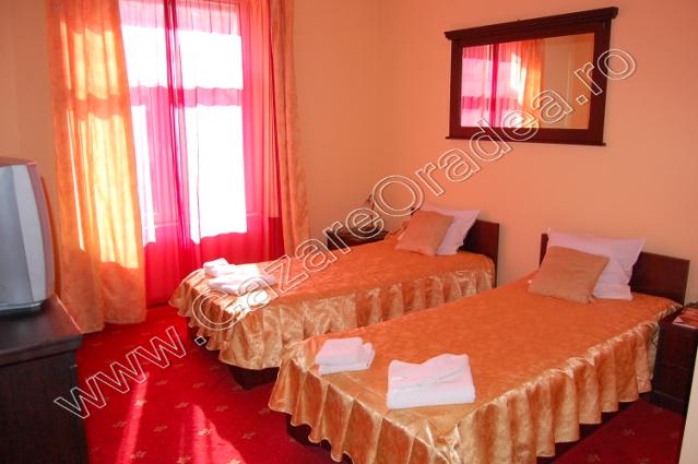 Cazare in Oradea - HOTEL CARNIVAL - Oradea