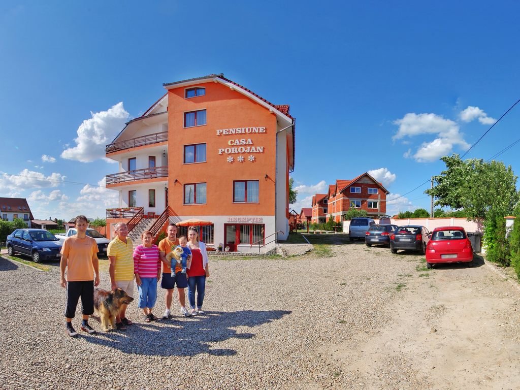 Cazare in Oradea - PENSIUNEA CASA POROJAN - Baile 1 Mai